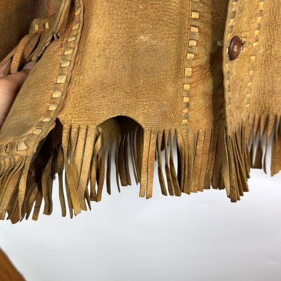 Vintage Buckskin Leather Western Fringe Jacket Size Large - Picture 9 of 14
